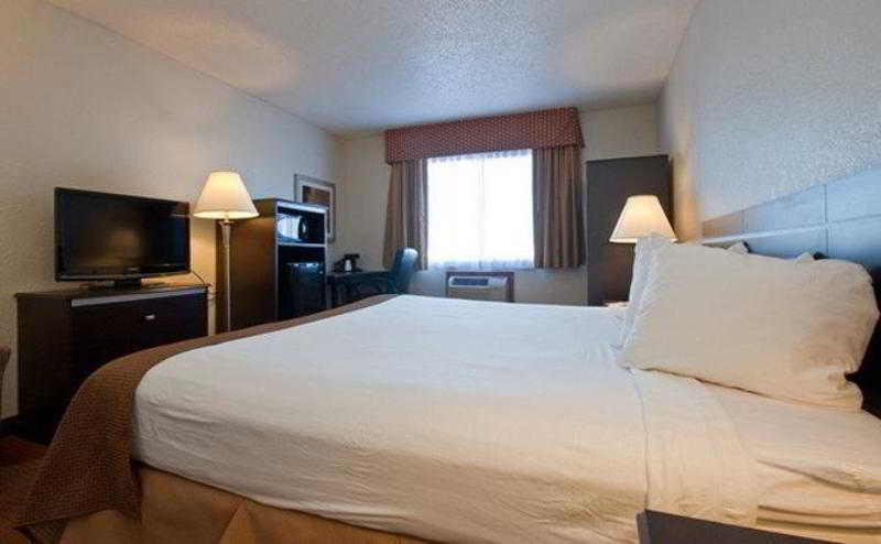 Best Western Mount Pleasant Inn Habitación foto